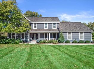 11912 N Lantern Ln, Mequon, WI 53092
