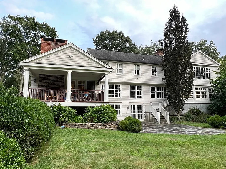 120 Merwins Ln — Photo 5