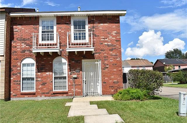 1st image of 2405 Park Place Dr