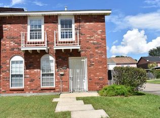 2405 Park Place Dr, Gretna, LA 70056