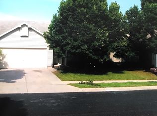 813 Sky Ridge Dr #1, Madison, WI 53719