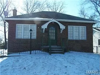 126 Monica Dr photo 1