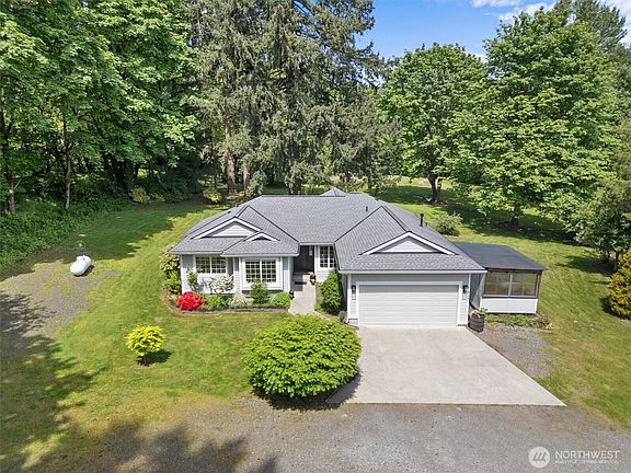 3rd image of 16100 SE 113th Place