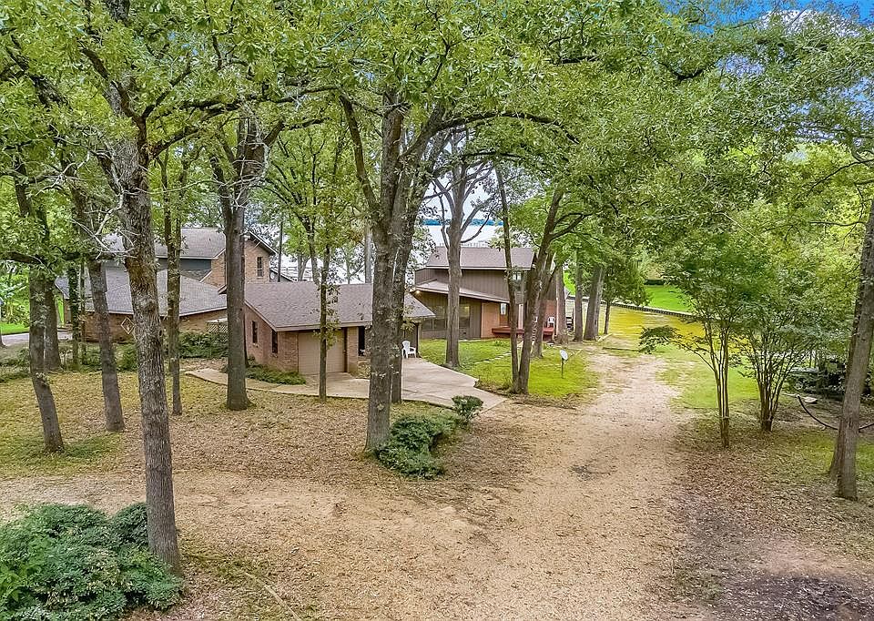 1st image of 230 Beachwood Dr