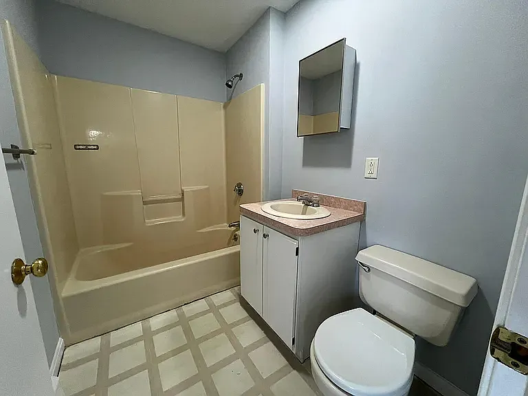155R E Central St — Photo 14