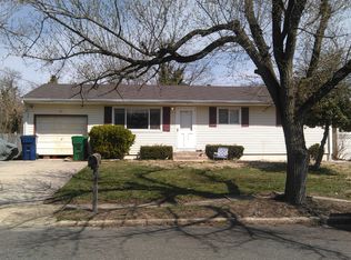 25 Green Ridge Dr, Toms River, NJ 08757