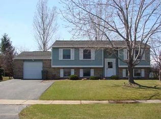 21 Meadow Greene St, Rochester, NY 14612