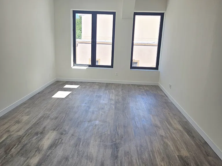 217 Main St #5 — Photo 15