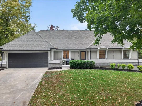 2000 W 120th Ter, Leawood, KS 66209