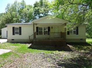 124 Navajo Trl, Bowdon, GA 30108