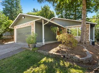 5204 SW Vacuna St, Portland, OR 97219