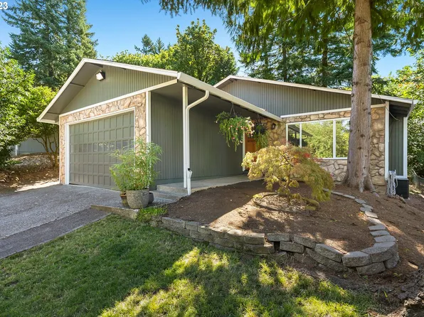 5204 SW Vacuna St, Portland, OR 97219