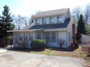 9475 Portage Lake Ave, Pinckney, MI 48169