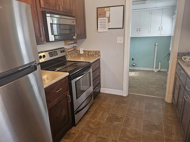 1473 11th St NW — Photo 13