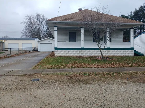 120 E Dole St, Paris, IL 61944