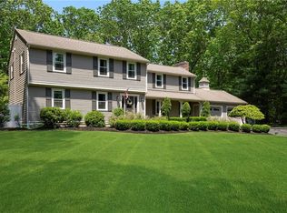 7 Remy Pl, East Greenwich, RI 02818