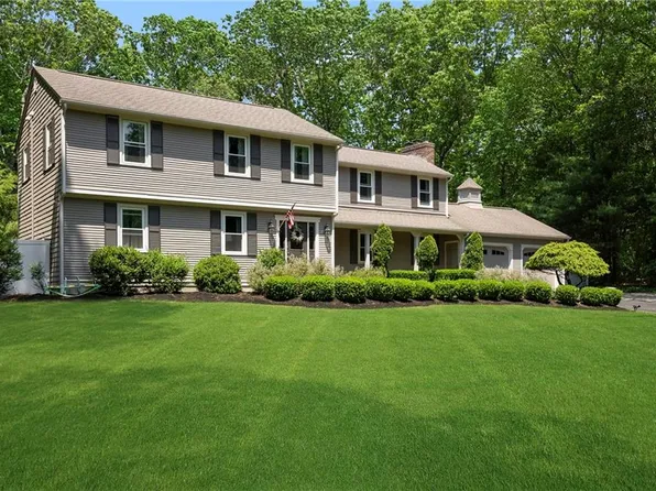 7 Remy Pl, East Greenwich, RI 02818