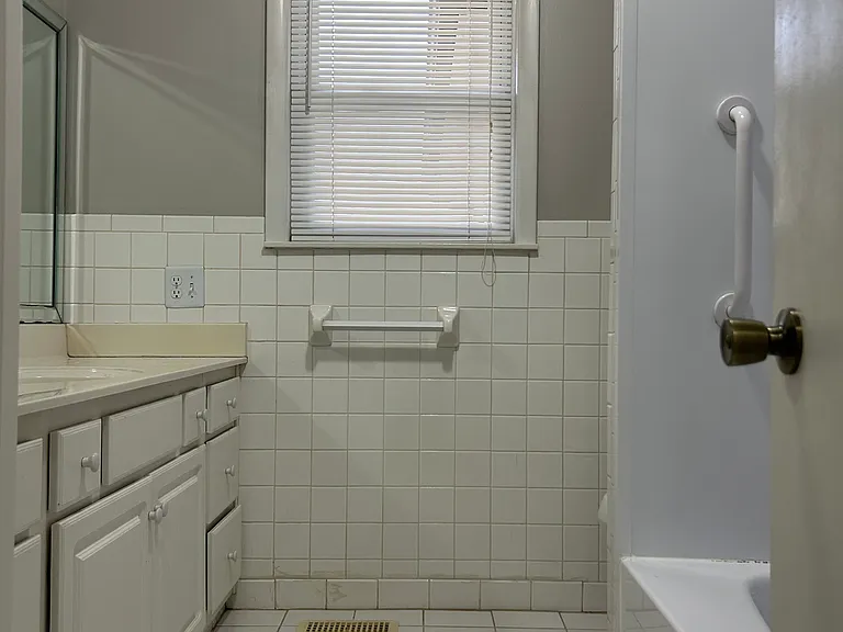 655 Fairground St — Photo 8