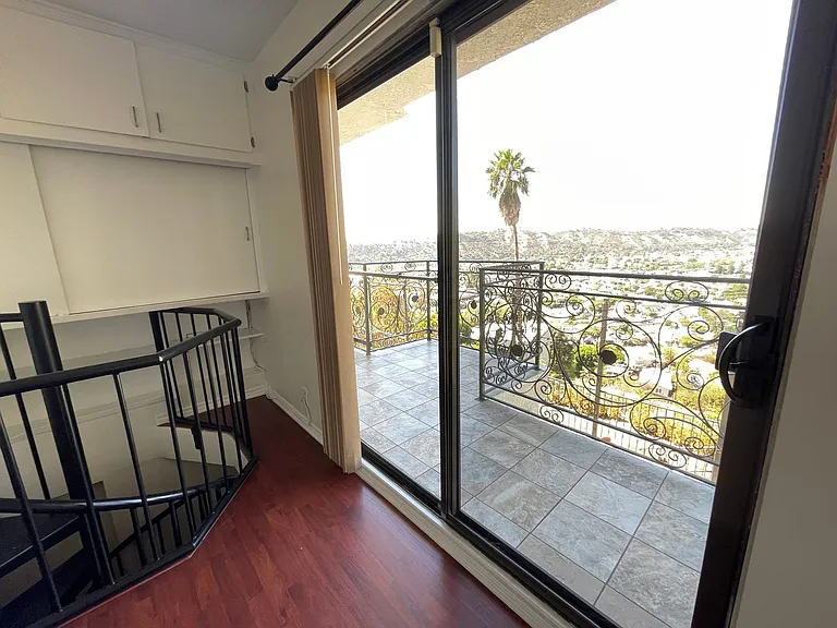 538 Vista Gloriosa Dr — Photo 17