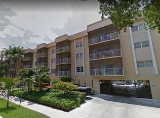 2640 NE 135th St #100, Miami, FL 33181