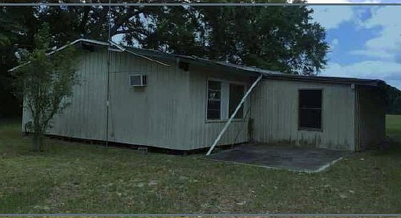 2nd image of 429 SW Lusitania Rd