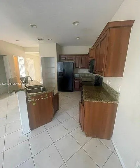 1992 Nassau Dr #- — Photo 7