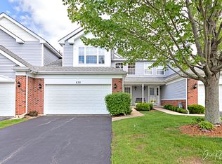 830 Twelve Oaks Pkwy, Woodstock, IL 60098