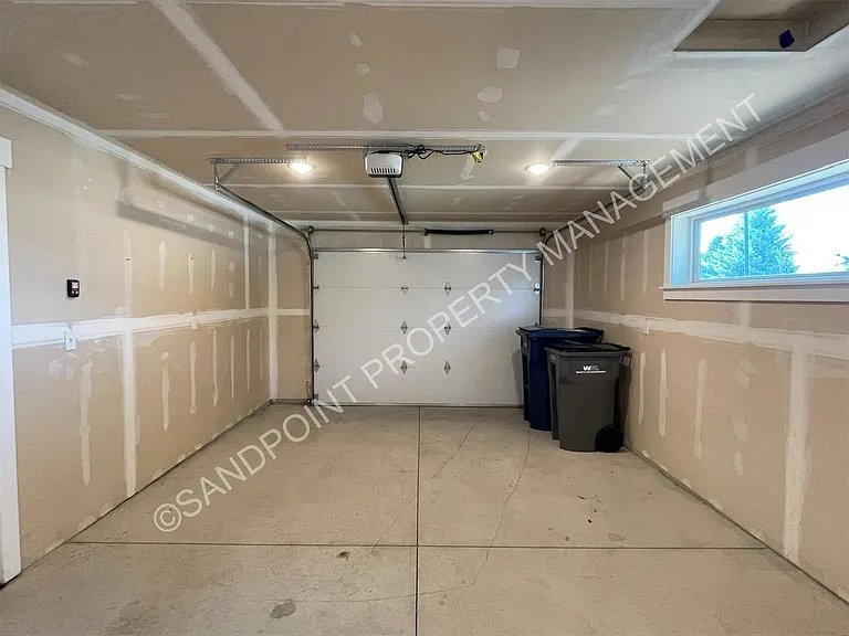 3101 Spring Creek Way — Photo 30