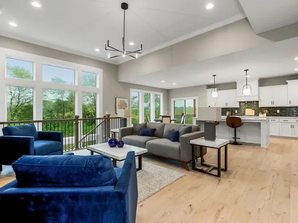 16980 S Bradley Dr, Olathe, KS 66062