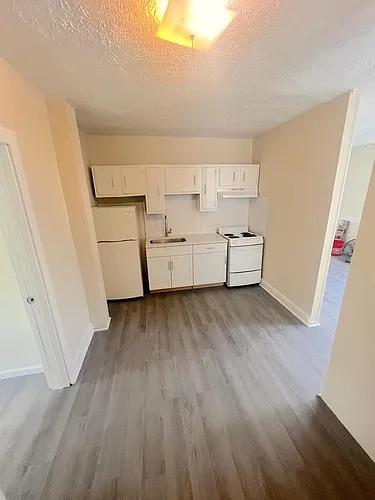 116 W B St #7 Photo 1