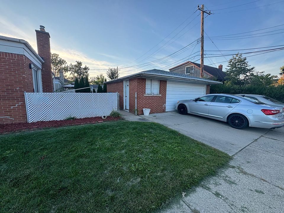 24104 Hass St, photo 6