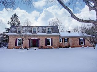 1818 Indian Head Rd, Dayton, OH 45459