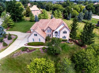 108 Hillshire Dr, Inverness, IL