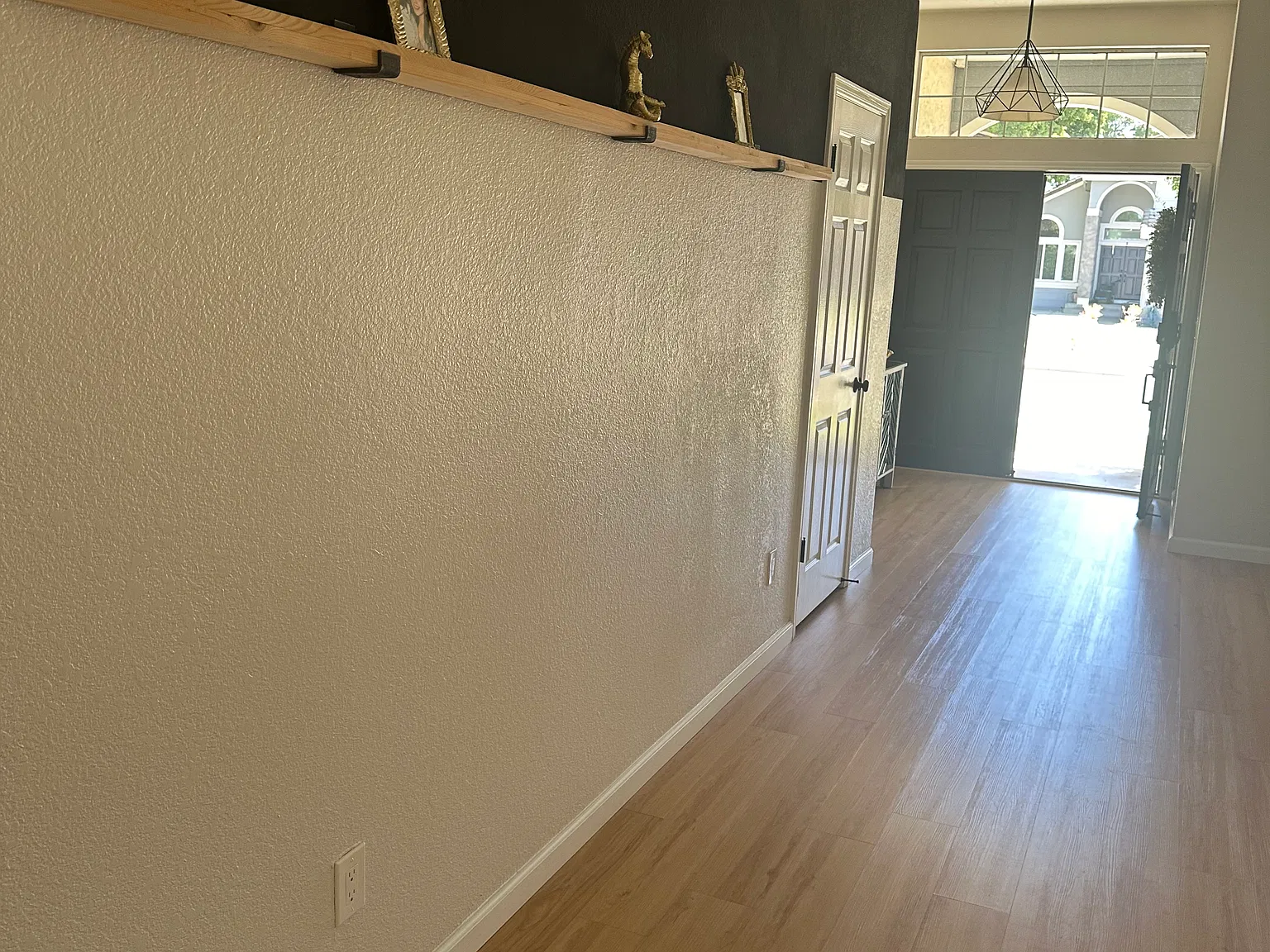 3 bed, 1500 sqft, $2,900 — Photo 2