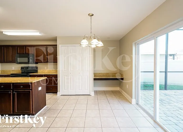 10714 Opus Dr — Photo 5