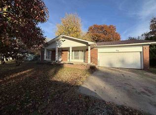 625 Elmwood Ln, Burlington, KS 66839