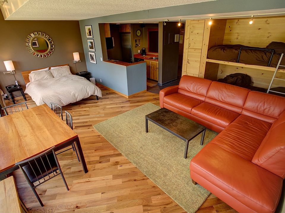 Built in Twin Bunks
