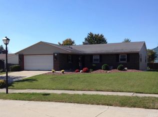 7030 Treverton Dr, Fort Wayne, IN 46816