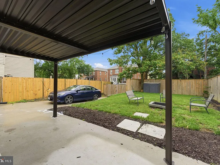 517 Lebaum St SE — Photo 54
