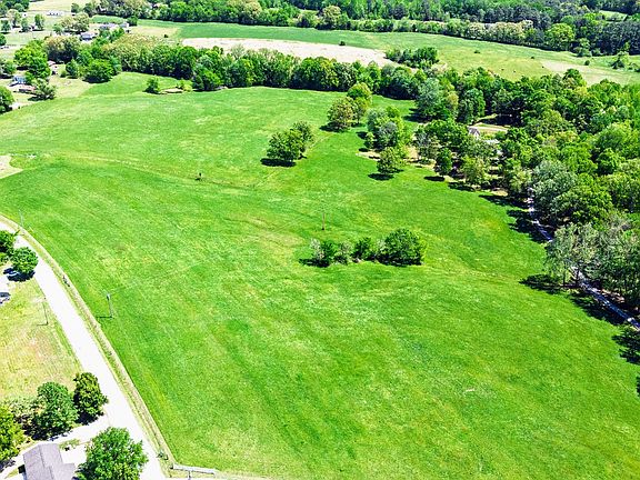 3rd image of 848 Moore Hollow Rd