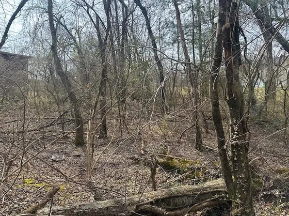 2 Ivanhoe Ln, Crossville, TN 38555