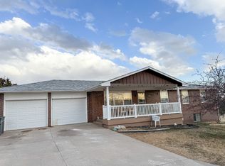18 Hillcrest Dr, Stockton, KS 67669