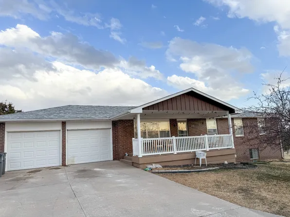 18 Hillcrest Dr, Stockton, KS 67669