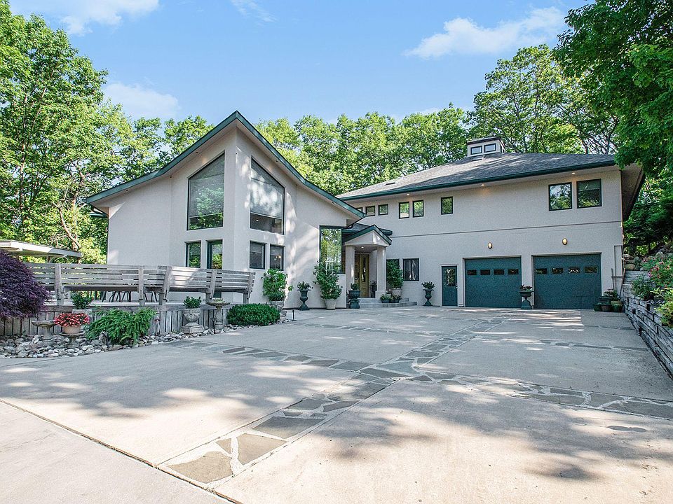 1st image of 4950 Cynthia Dr