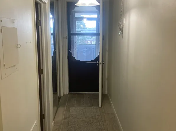 2331 E Market St APT 402, Akron, OH 44312