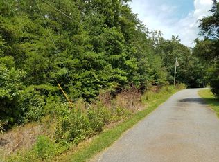 2200 Sunshine Ln, Morganton, NC 28655