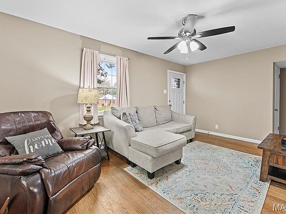 2nd image of 104 Sylvia Dr