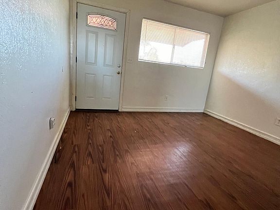 4th image of 3073 Imperial Ave #5