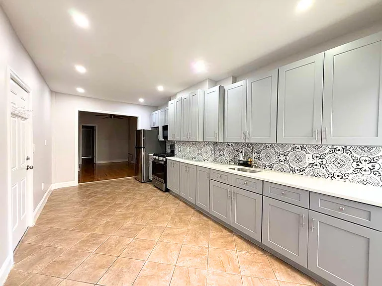 215 Saint Nicholas Ave #1L — Photo 16