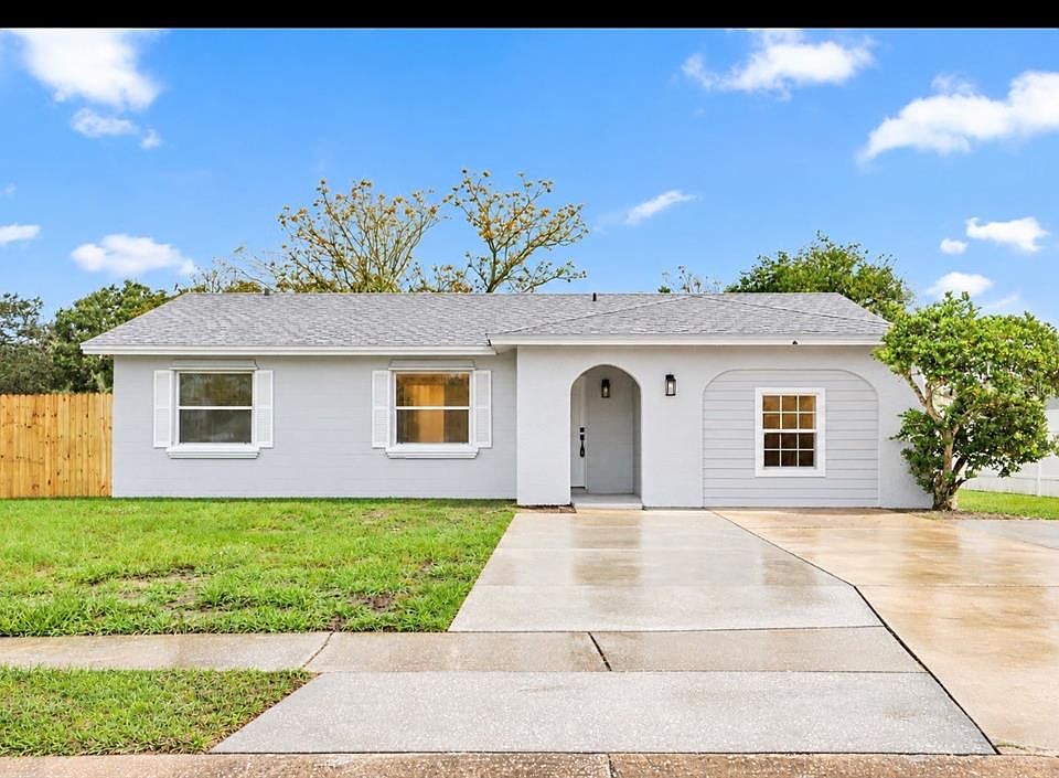 1st image of 140 BOMBAY AVENUE